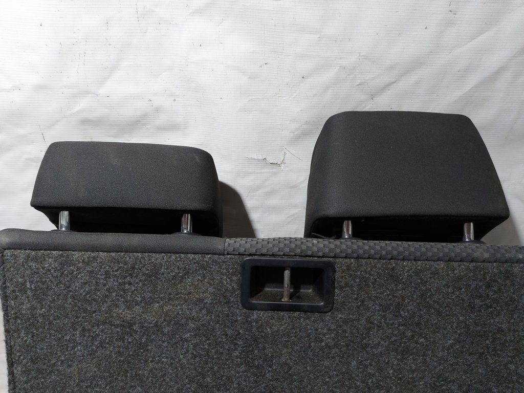 Passat s Спинка заднего ряда сидений правая Volkswagen Passat S 2011-2019 5C6885504H Volkswagen Passat S 9