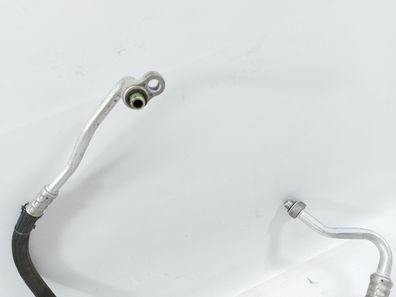 Malibu Трубка компресора кондиціонера Chevrolet Malibu 2013-2015 22948645 Chevrolet Malibu 2