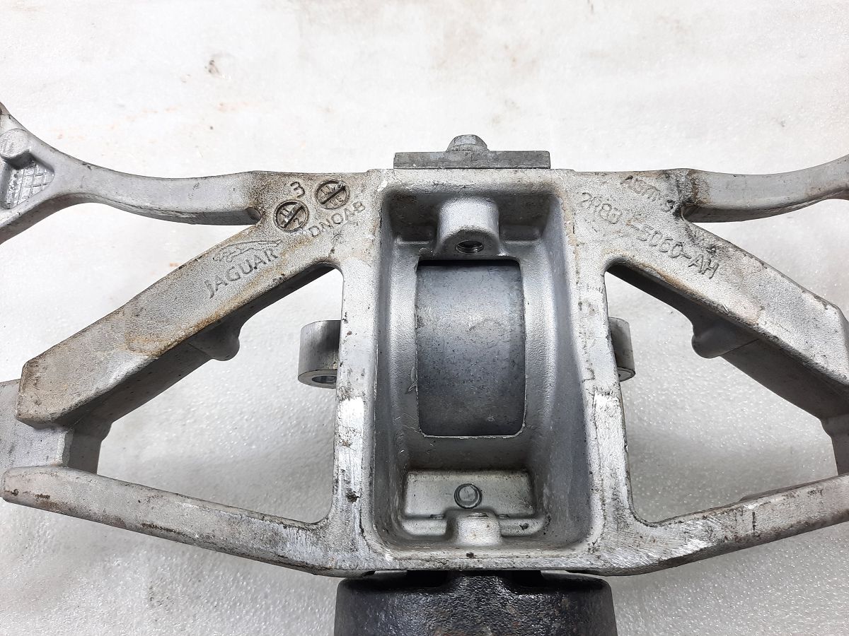 Xf Подушка АКПП із траверсою Jaguar XF 2009-2012 C2Z7225 Jaguar XF 4