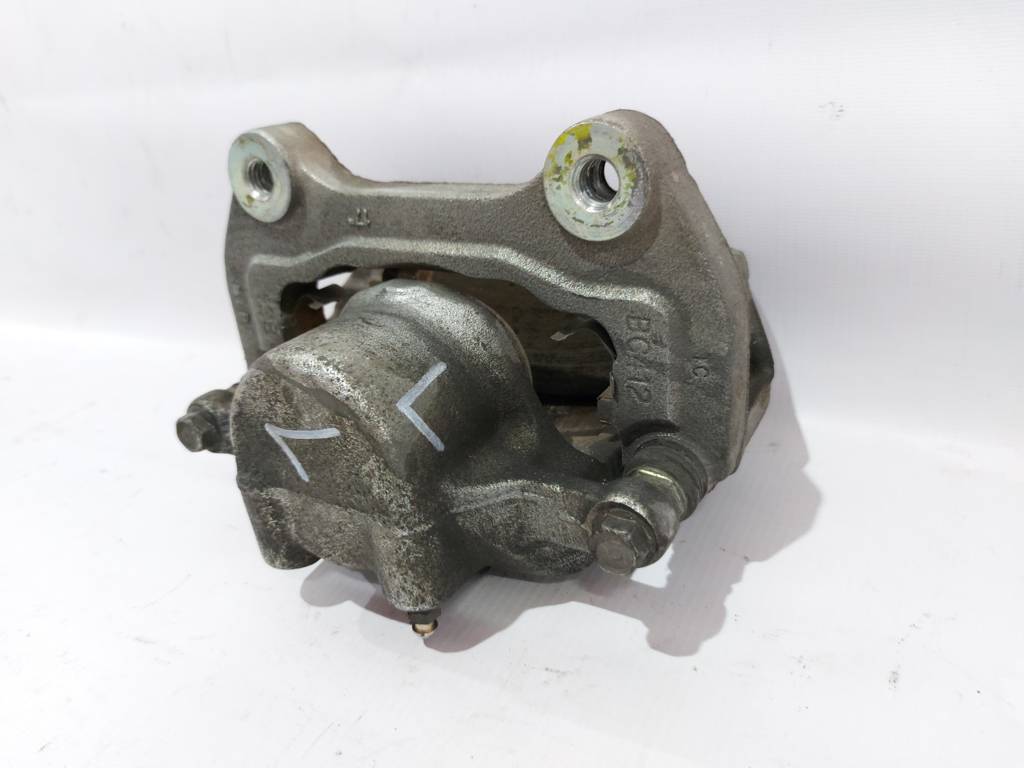 Regal Супорт гальмівний передній лівий Buick Regal 2014-2017 22917417 Buick Regal 2