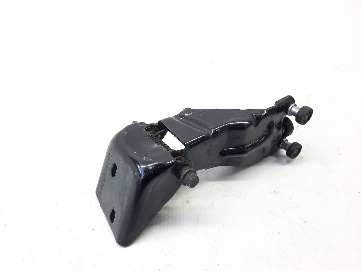 Grand caravan. Петля дверей задньої лівої верхня Dodge Grand Caravan 2008-2020 5020673AG Dodge Grand Caravan