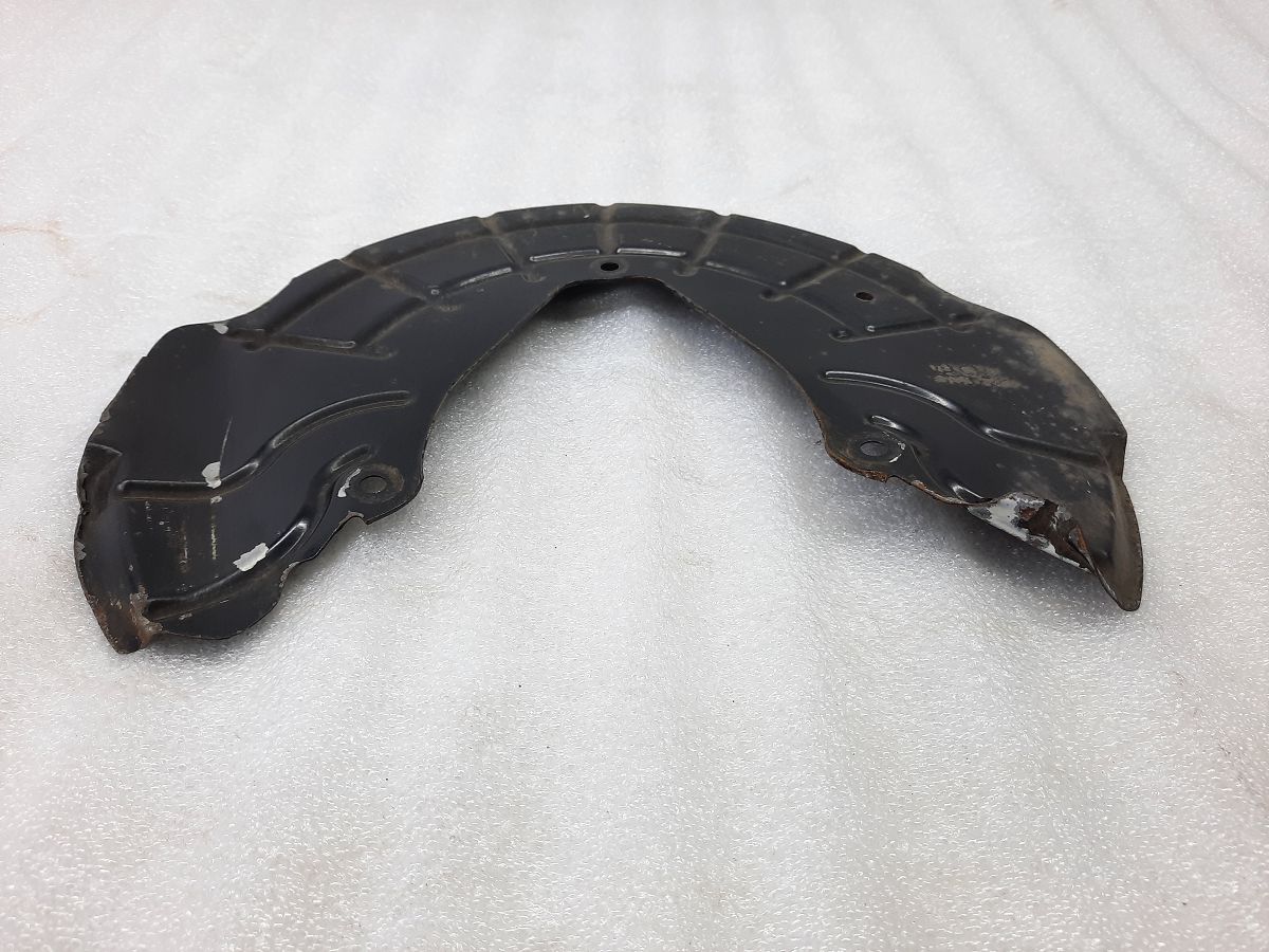 Dart Пыльник заднего тормозного диска левый/правый Dodge Dart 2013-2019 68081534AC Dodge Dart 2