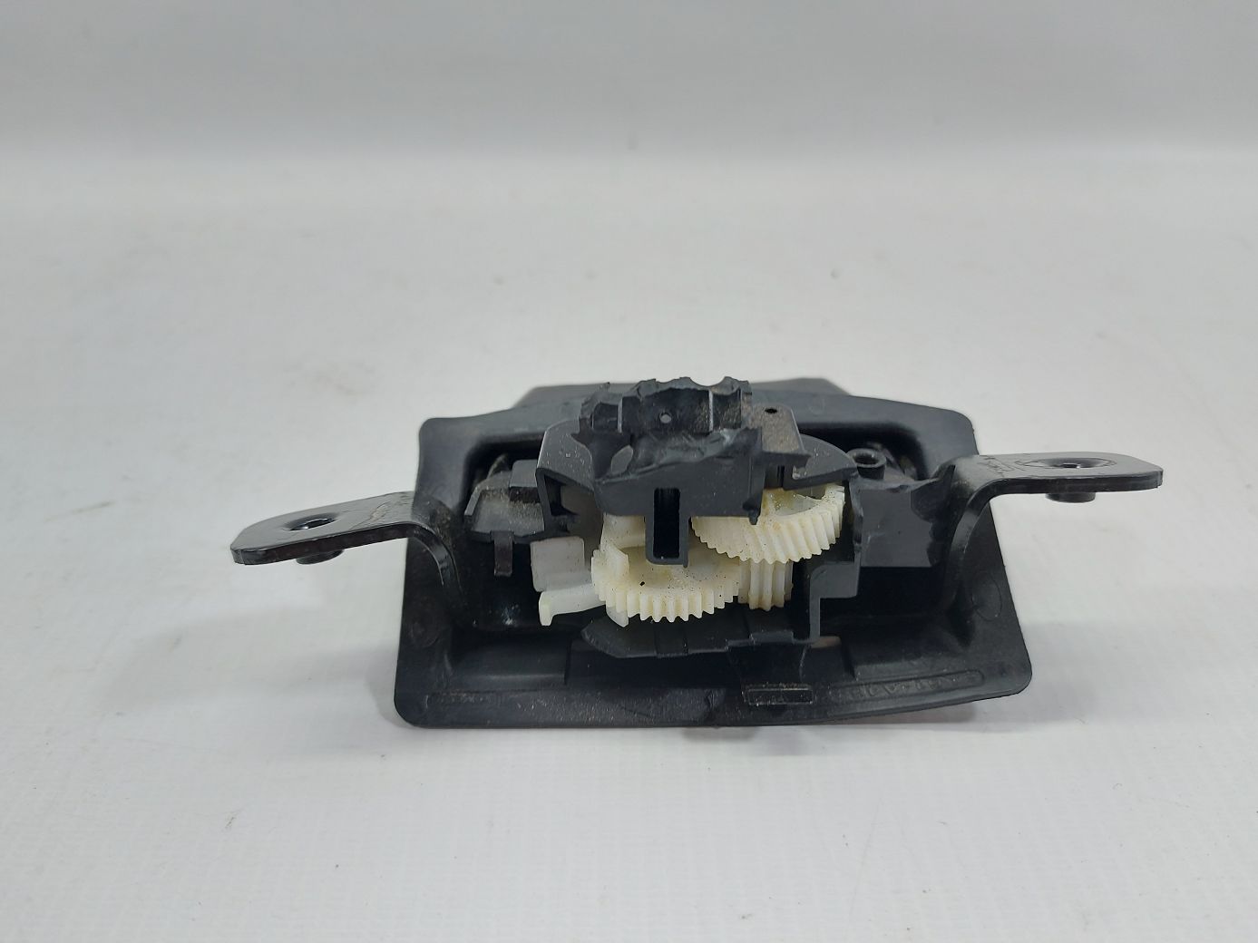 Fiesta Замок кришки багажника Ford Fiesta 2011-2019 BE8Z5443150A Ford Fiesta 2