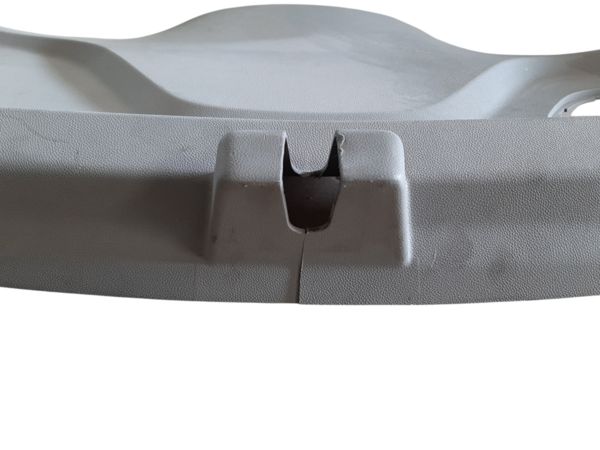 Bolt Обшивка кришки багажника нижня (дефект) Chevrolet Bolt EV 2017-2021 42547832 Chevrolet Bolt EV 4