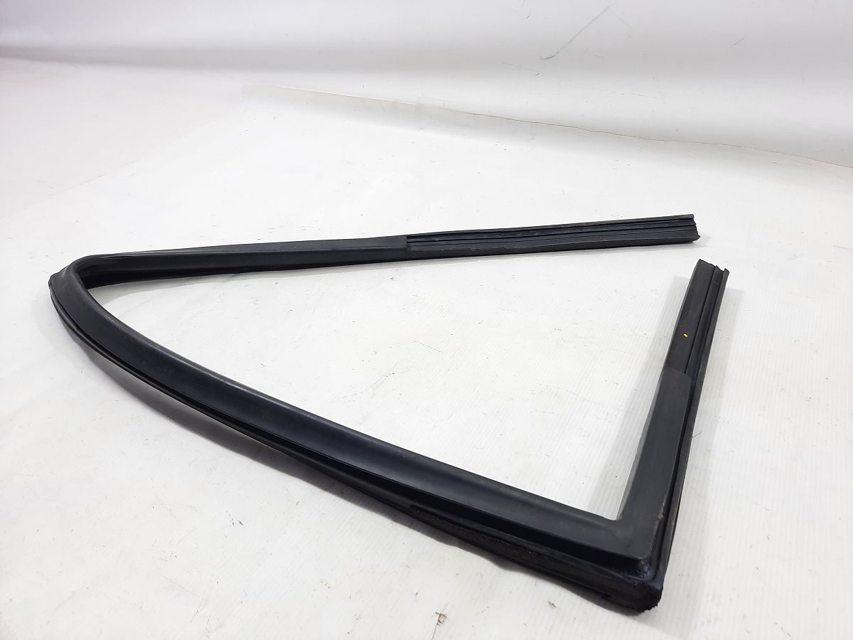 Avenger Направляющая резинка стекла двери задней левой Dodge Avenger 2011-2014 5074019AI Dodge Avenger 5