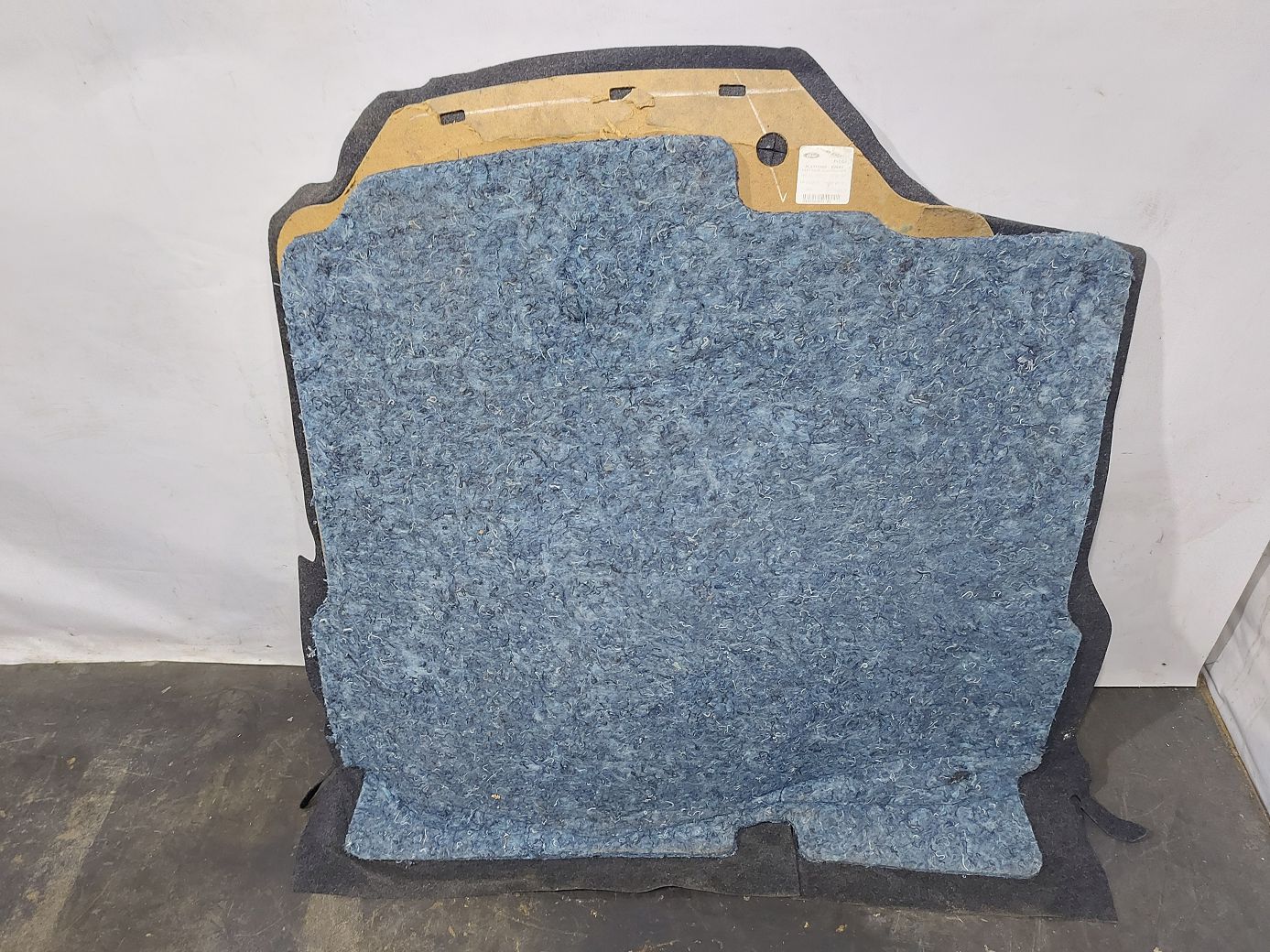 Fiesta Ковер багажного отделения (люк) Ford Fiesta 2011-2019 AE8Z5413046AB Ford Fiesta 4