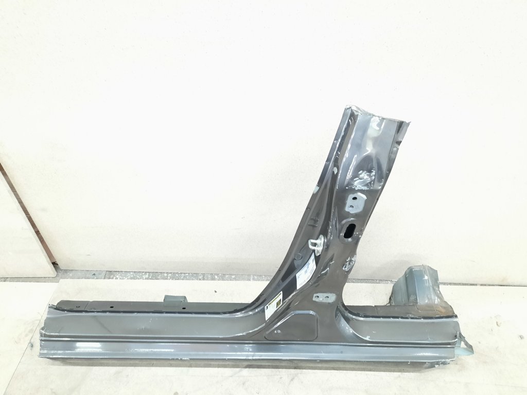 3 Стойка центральная левая (метал) Mazda 3 2014-2017 BJT671360A Mazda 3 2