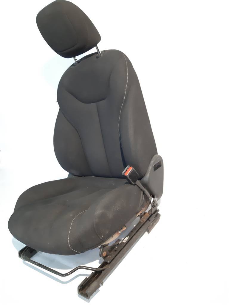 Dart Сидение переднее правое Dodge Dart 2013 68083599AA Dodge Dart 16