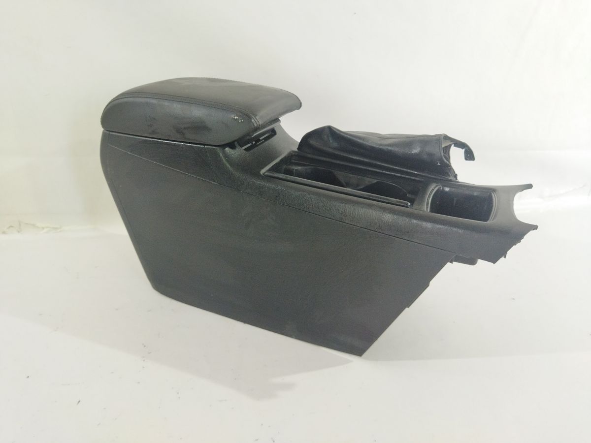 6. Консоль центральна підлокітник Mazda 6 2014-2015 GHP964420D02 Mazda 6