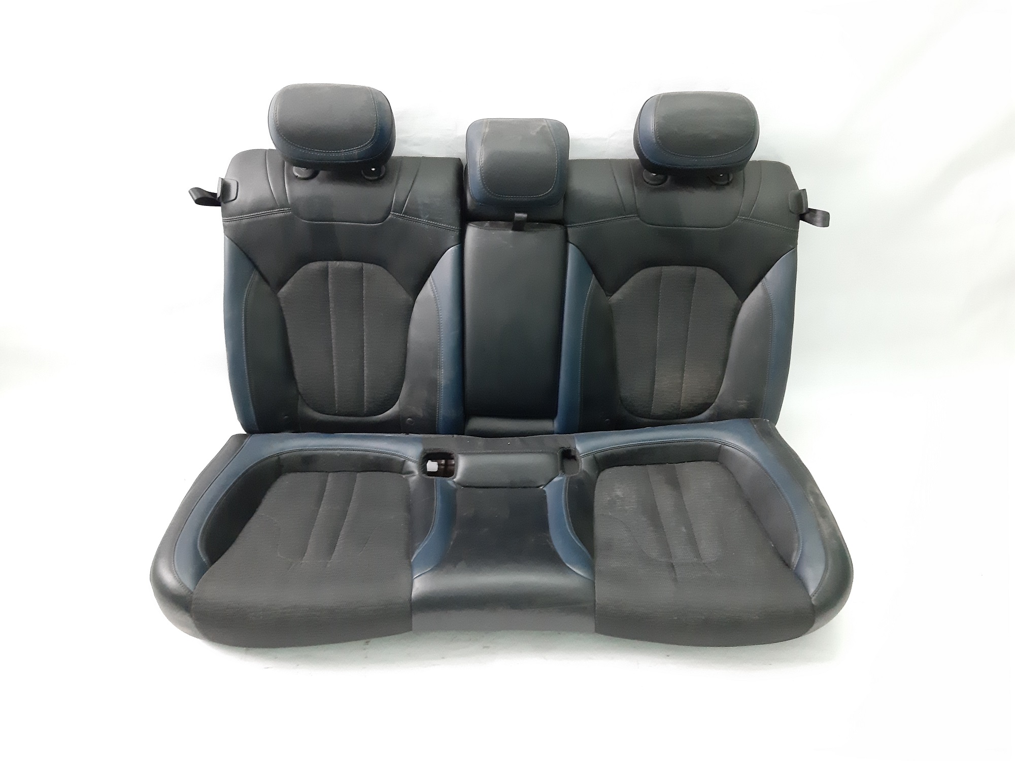 200s Сидіння заднє Chrysler 200 S 2015-2017 6AF00DX9AC Chrysler 200 S 7