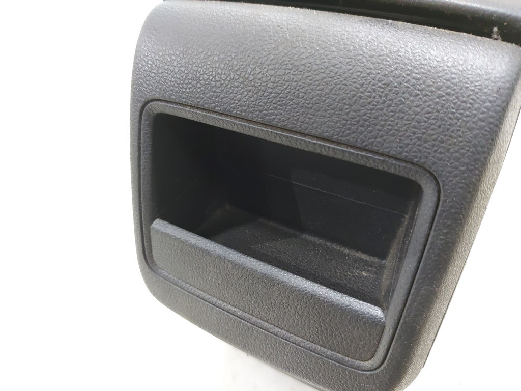 Passat s Консоль центральна Volkswagen Passat S 2012-2015 561863241C82V Volkswagen Passat S 22