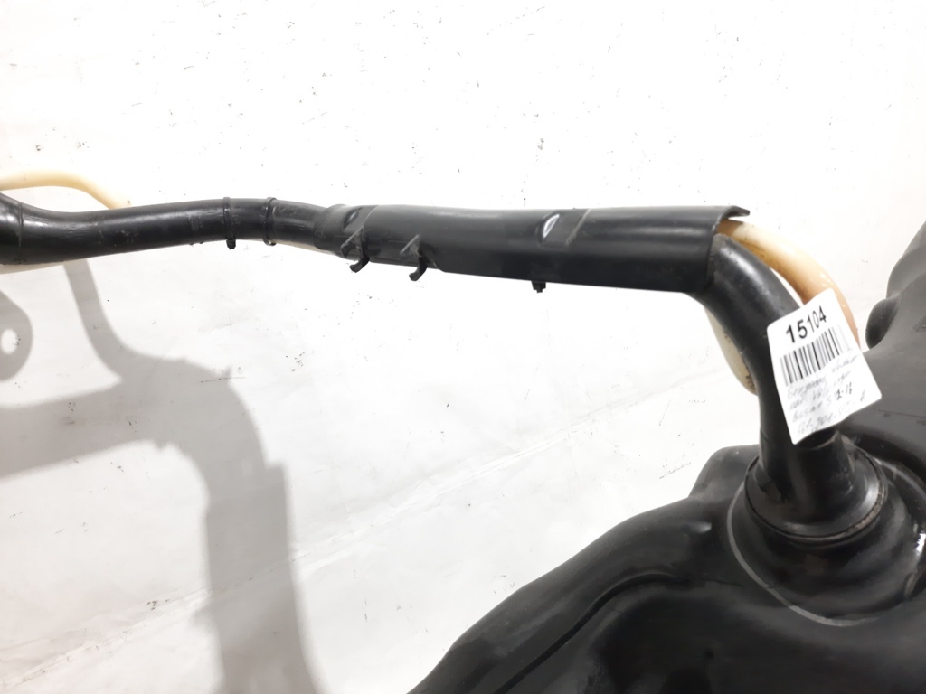 Passat s Бензобак із горловиною Volkswagen Passat S 2012-2016 561201055A Volkswagen Passat S 28