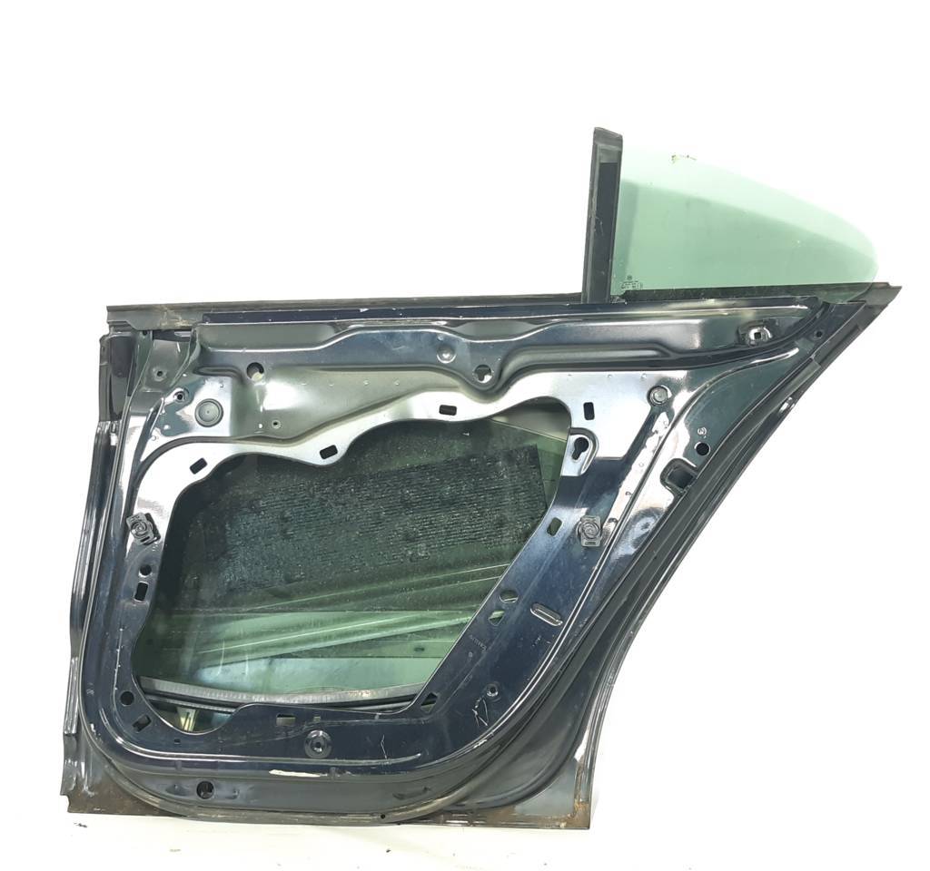 Passat cc Дверь задняя правая голая Volkswagen Passat CC 2009-2017 3C8833056E Volkswagen Passat CC 4