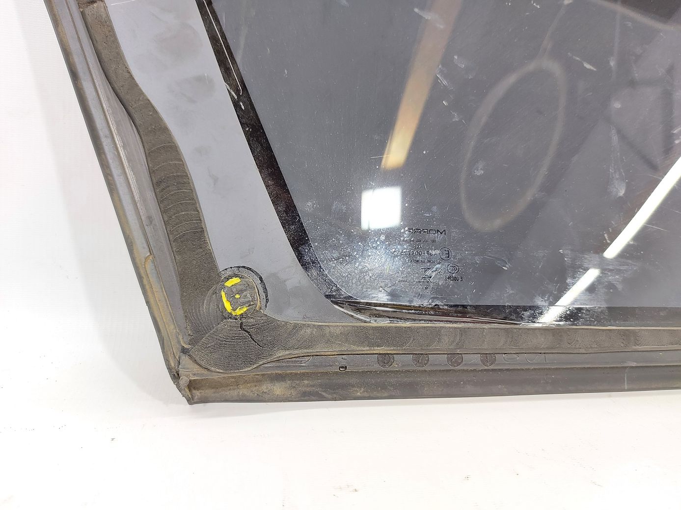 Journey Квапка чверті задньої права Dodge Journey 2009-2019 5178050AG Dodge Journey 5