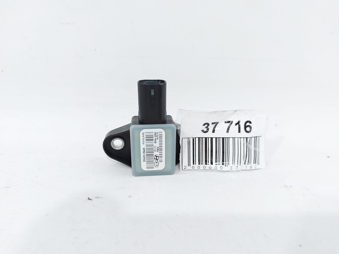 Sonata Датчик удара двери передней левой/правой Hyundai Sonata 2011-2015 959201M200 Hyundai Sonata 4