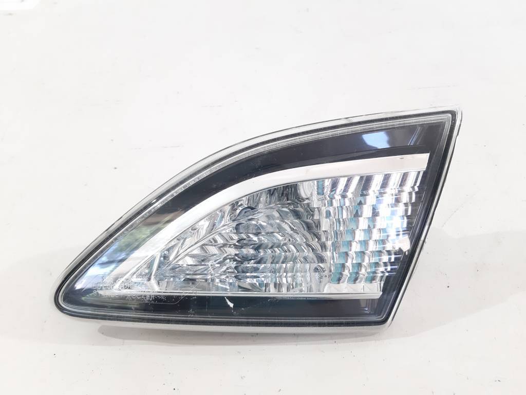 3 Фонарь крышки багажника правый Sedan Mazda 3 2010-2013 BBM4513F0G Mazda 3 7