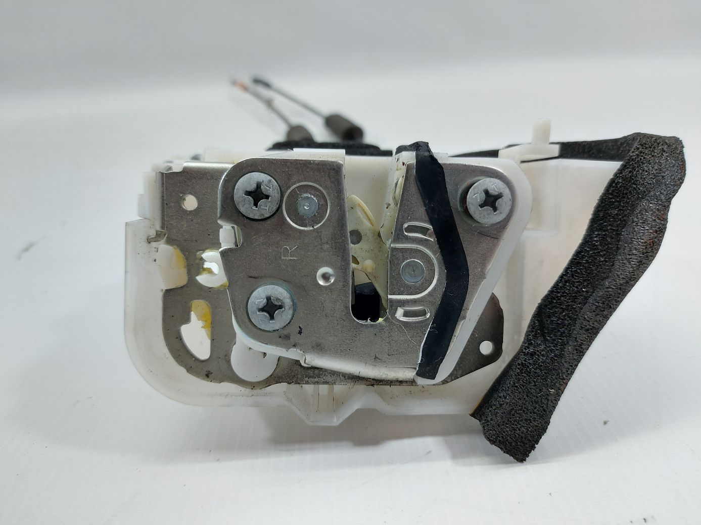 Forester Замок дверей задньої правої Subaru Forester 2009-2013 61035SC200 Subaru Forester 2