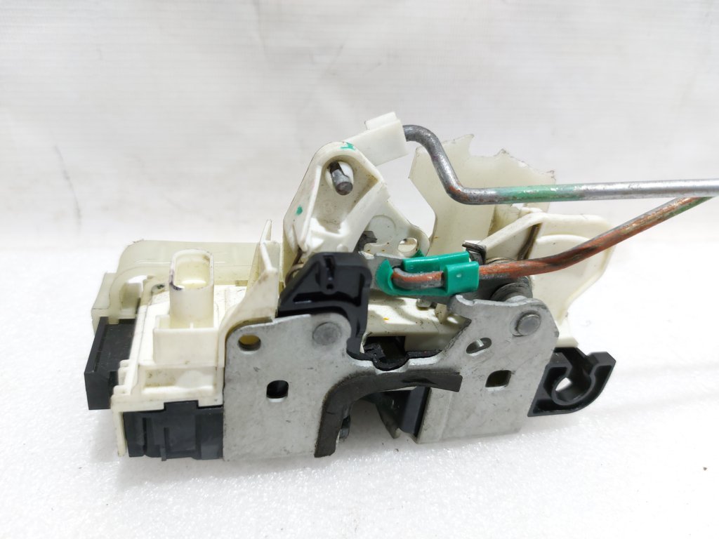 Patriot Замок дверей передньої лівої Jeep Patriot 2011-2017 4589417AI Jeep Patriot 17