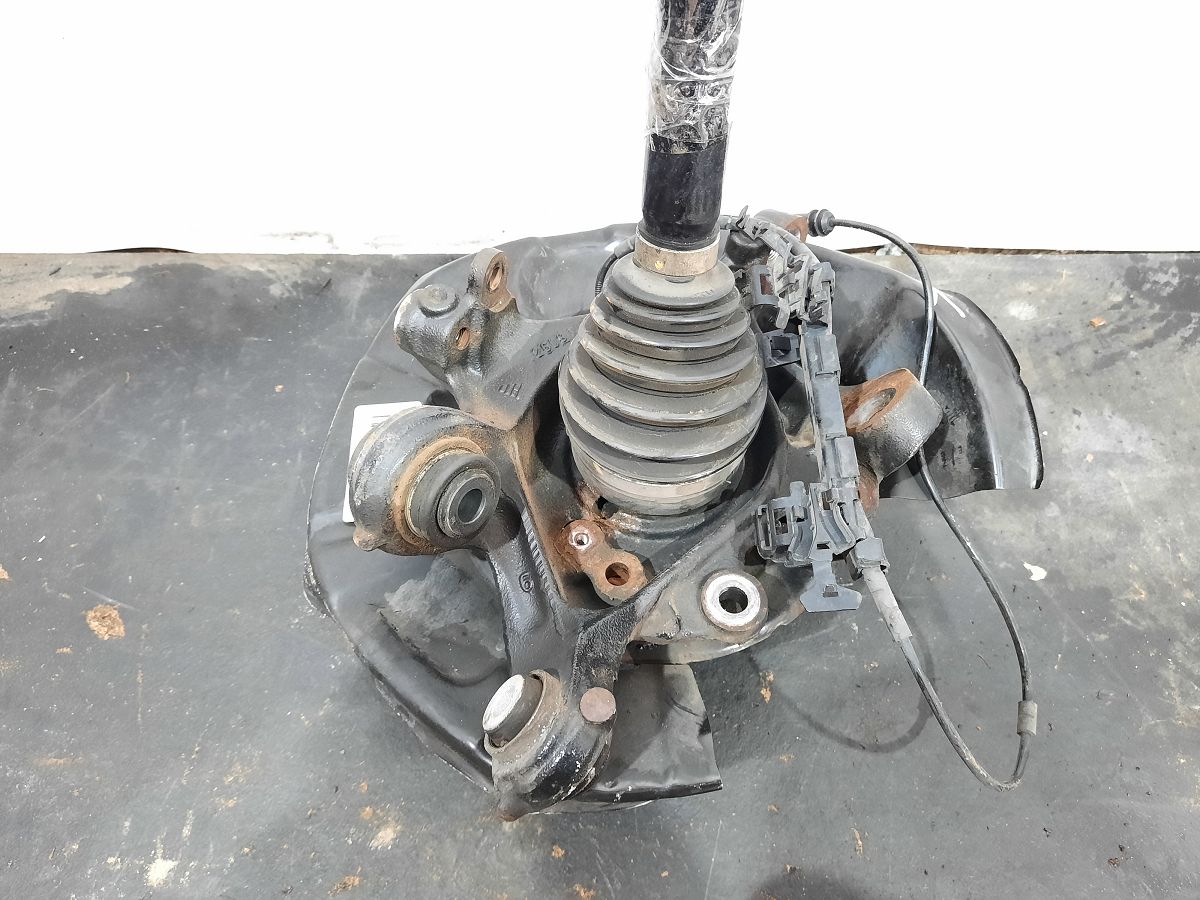 328i xdrive Поворотний кулак задній лівий з напіввіссю та датчиком ABS BMW 328i xDrive 2013-2016 33326792523 BMW 328i xDrive 3