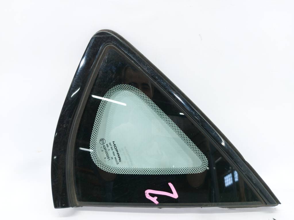 Dart Скло дверей задньої правої (кватирка) Dodge Dart 2013-2019 68145466AC Dodge Dart 6