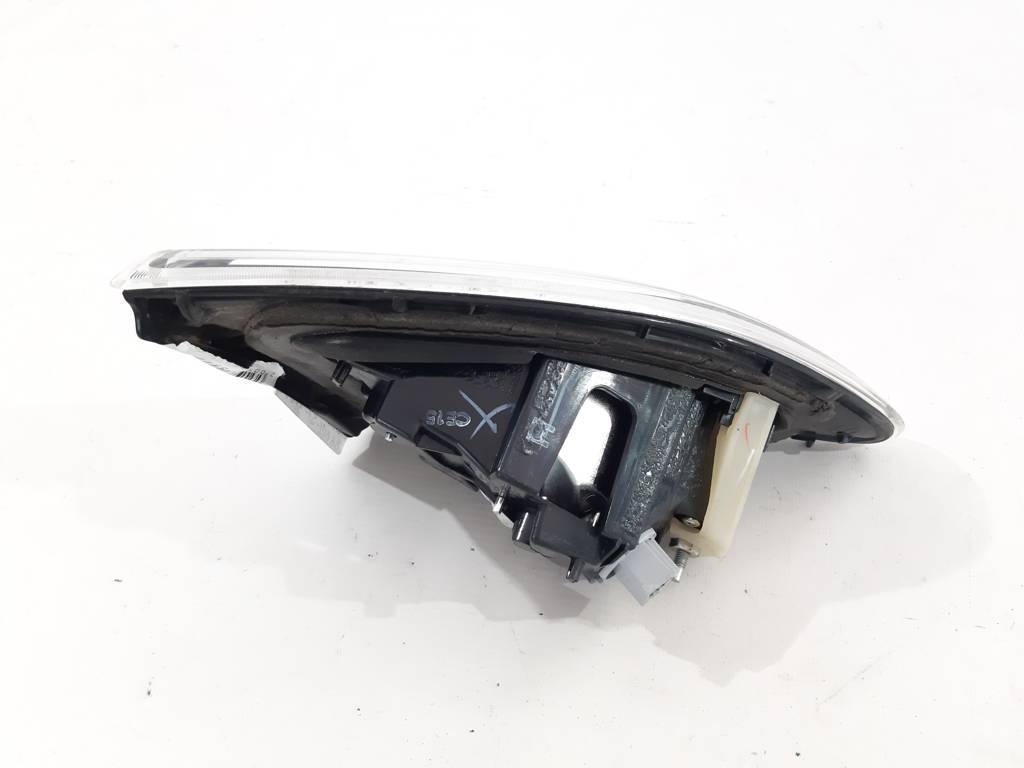 3 Фонарь крышки багажника правый Sedan Mazda 3 2010-2013 BBM4513F0G Mazda 3 8