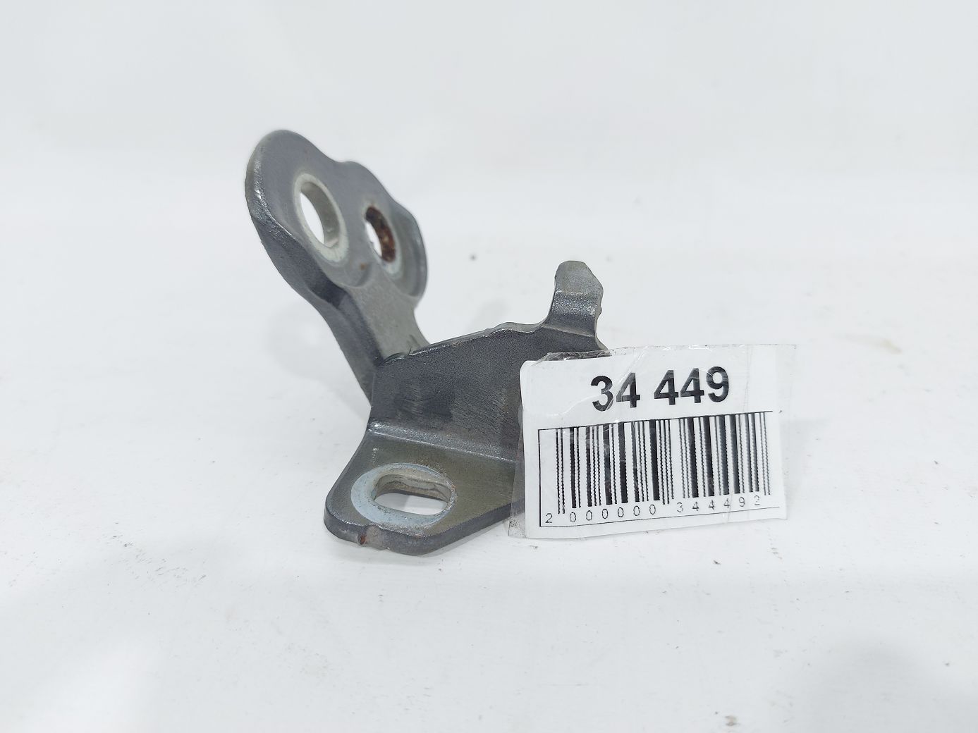 Focus. Петля двери передней правой нижняя Ford Focus 2012-2018 CP9Z5422810A Ford Focus