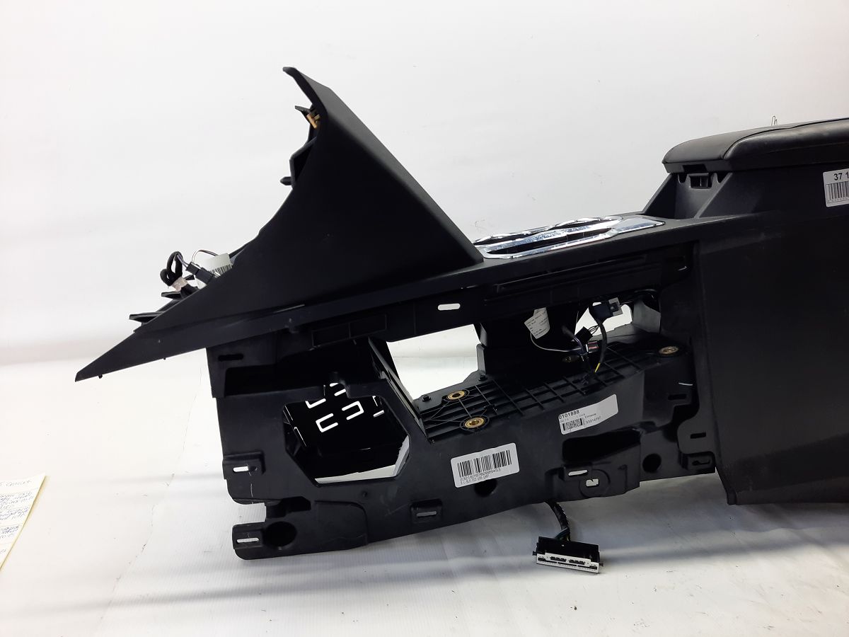 Equinox Консоль центральна Chevrolet Equinox 2015 23216797 Chevrolet Equinox 16