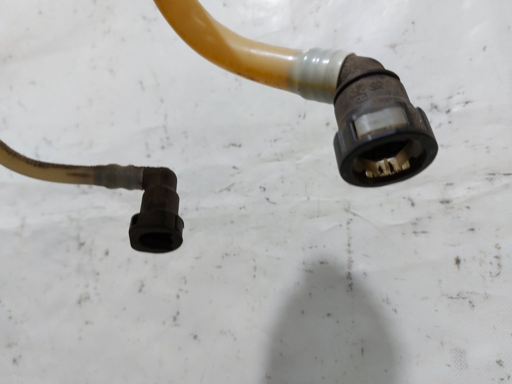 Passat s Бензобак с горловиной Volkswagen Passat S 2012-2016 561201055A Volkswagen Passat S 17