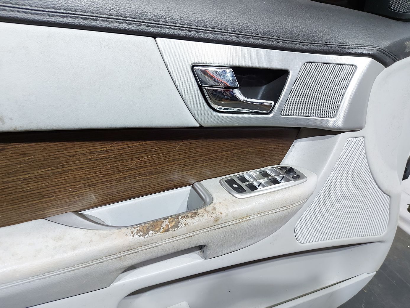 Xf Двері передні ліві Jaguar XF 2009-2015 C2Z2061 Jaguar XF 11