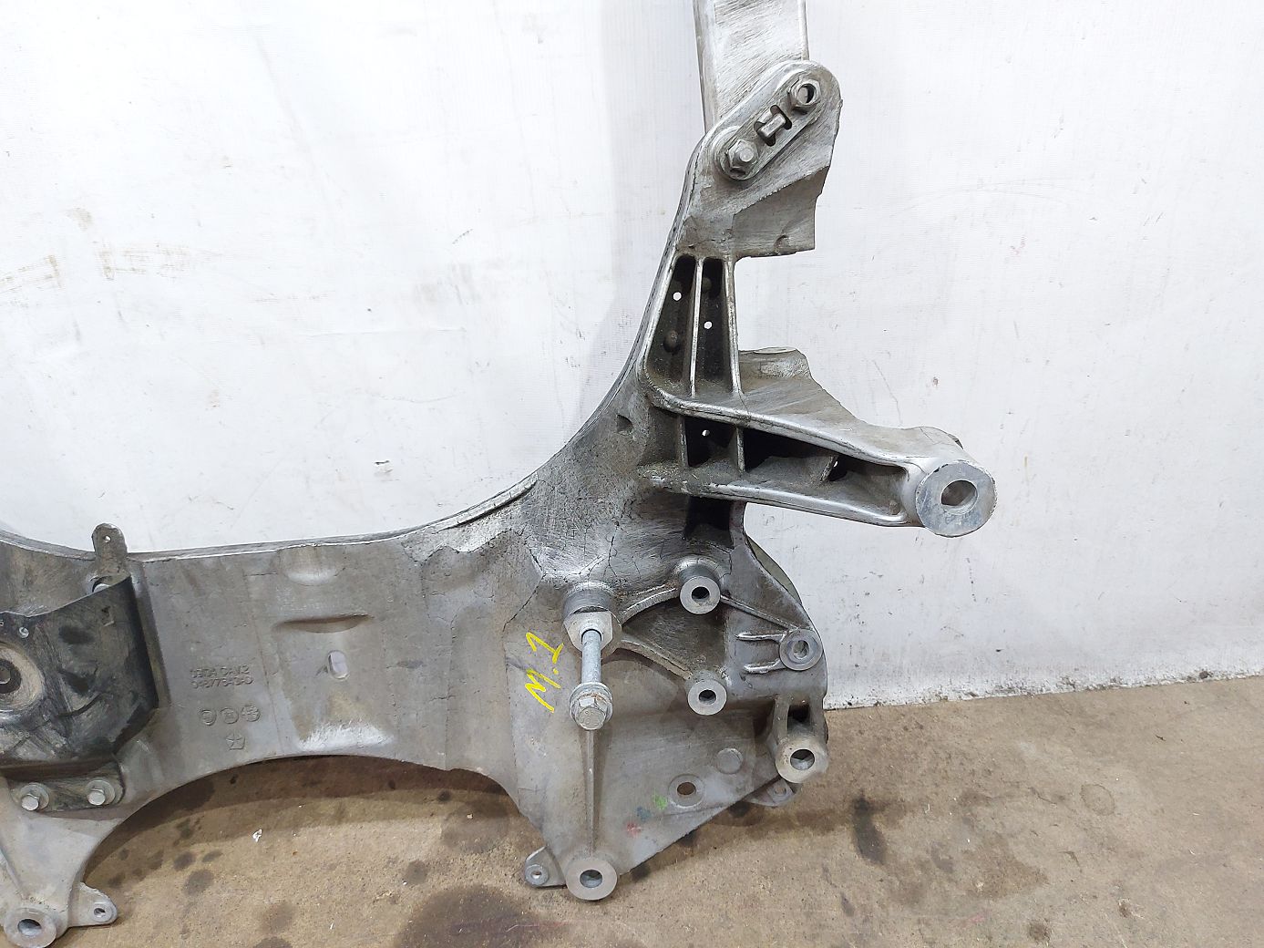 Передній підрамник Chrysler 200 Limited `2015-2017 68080870AE Chrysler 200 Limited 2 Передній підрамник Chrysler 200 Limited `2015-2017 68080870AE Chrysler 200 Limited 2