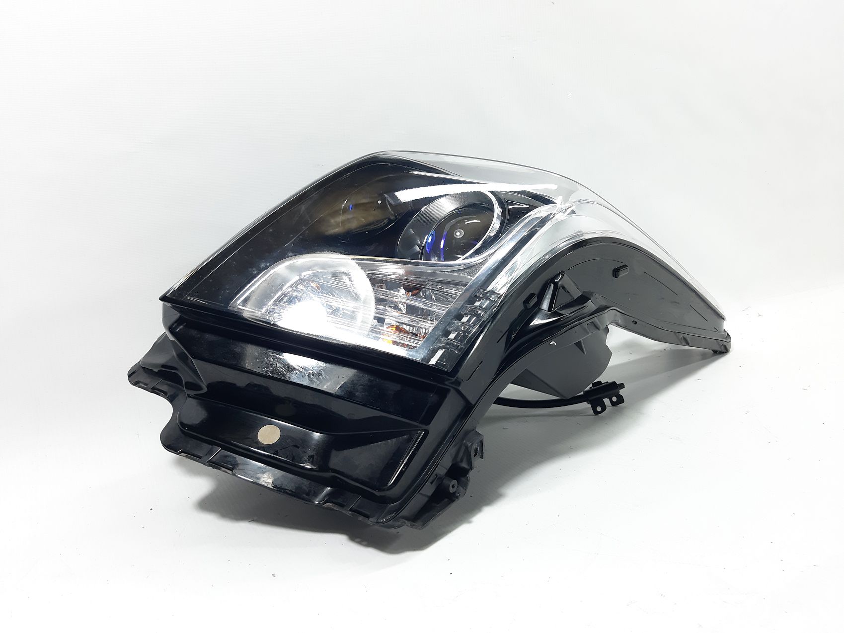 Фари головного світла Фара передня права Cadillac ATS 2015-2019 23236356 Cadillac ATS 4