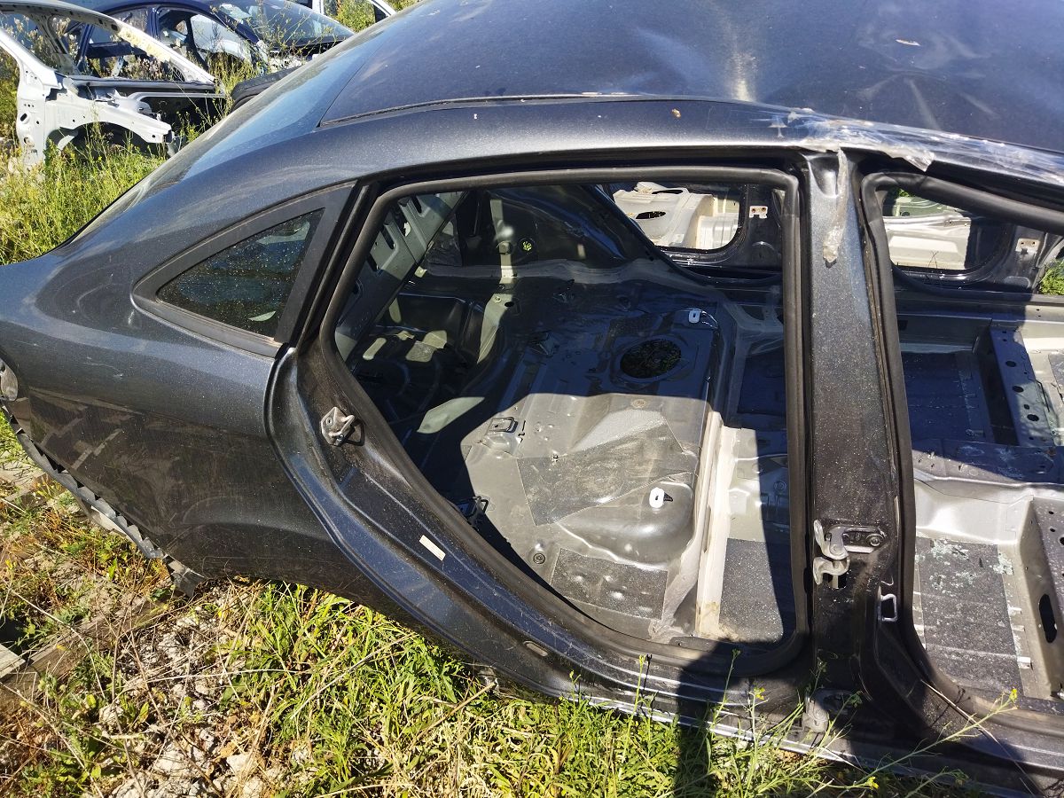 Fiesta Кузов голий (можна різати) Ford Fiesta 2011-2019 G2BZ5427840A Ford Fiesta 17