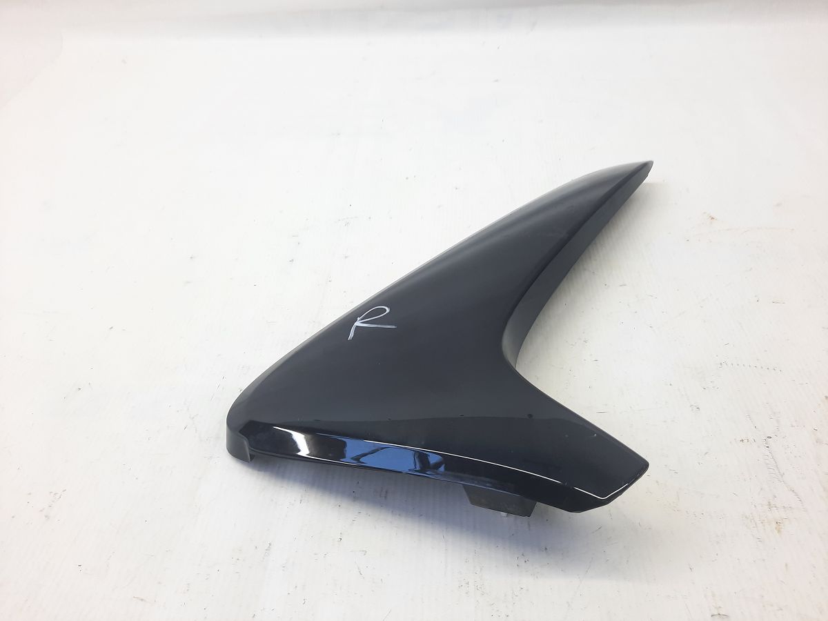 Trax Молдинг крышки багажника наружный правый Chevrolet Trax 2015-2021 95316368 Chevrolet Trax 3