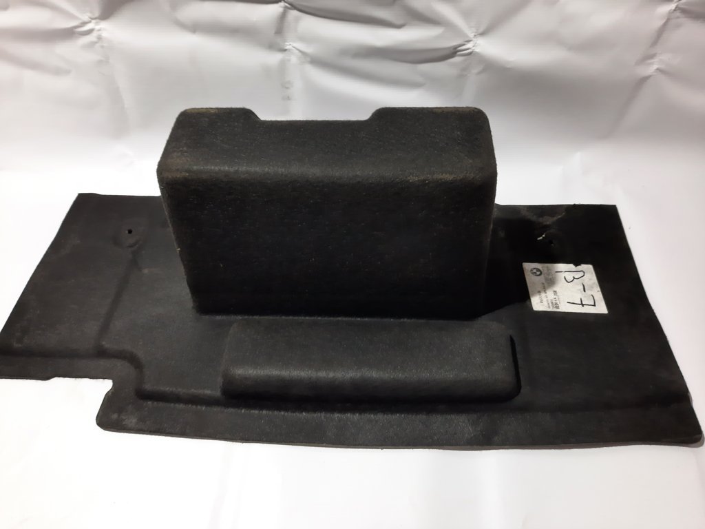 7 series Обшивка бардачка багажника BMW 7 2012 9116124 BMW 7 3