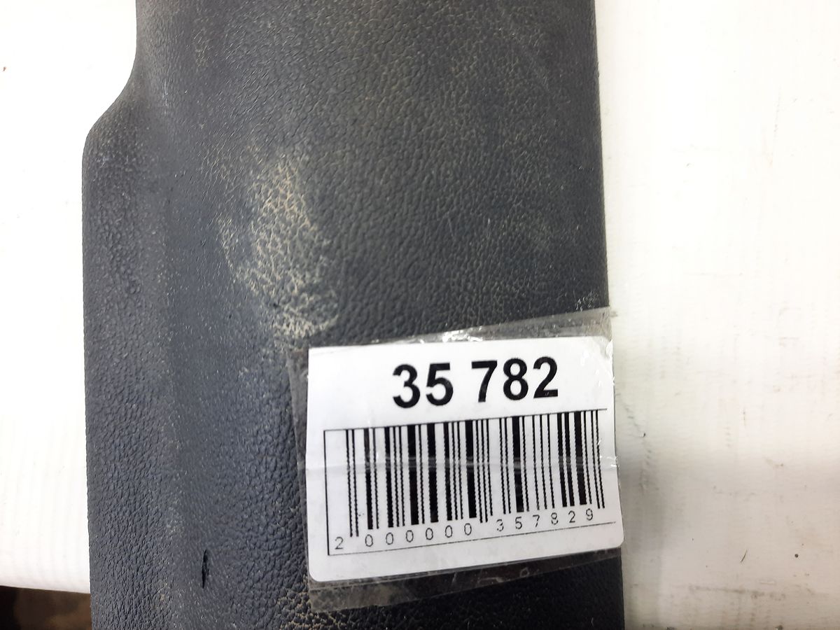 Dart Накладка порога передняя правая (угловая) Dodge Dart 2013-2019 5SL64DX9AA Dodge Dart 6