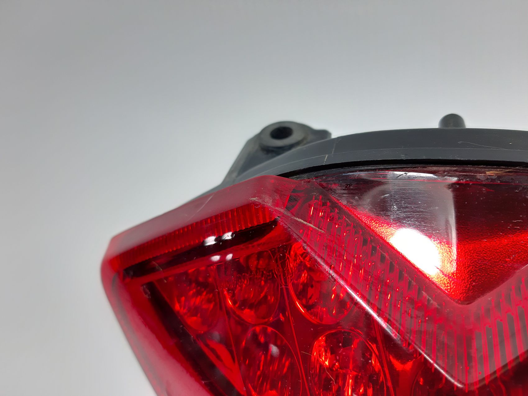 Zx-1000 Фонарь задний Kawasaki ZX-1000 2010-2013 230250316 Kawasaki ZX-1000 5