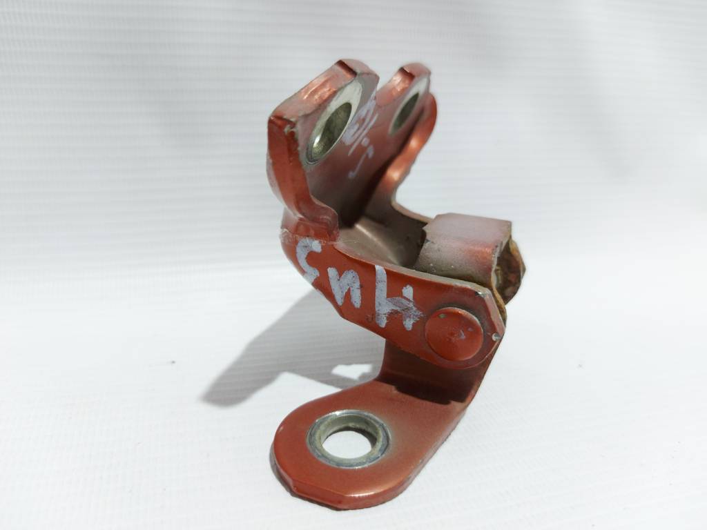 Scion iq Петля двері передньої правої нижня Toyota Scion IQ 2012-2015 6873074011 Toyota Scion IQ 3