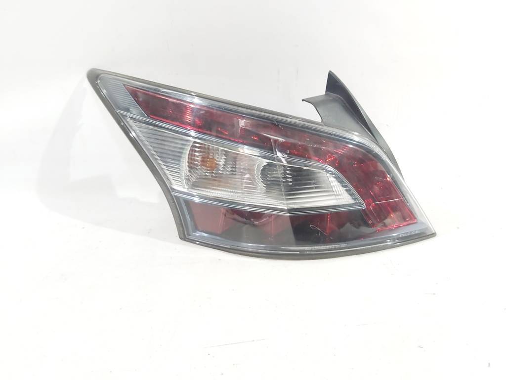 Maxima. Фонарь задний левый Nissan Maxima 2011-2014 265559DA0B Nissan Maxima