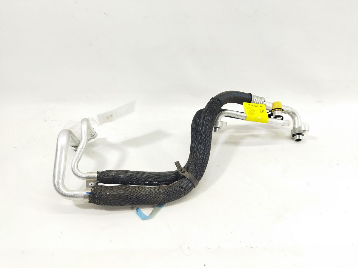 Model 3. Трубка кондиционера компрессор-конденсер Tesla Model 3 2020-2024 150202000C Tesla Model 3