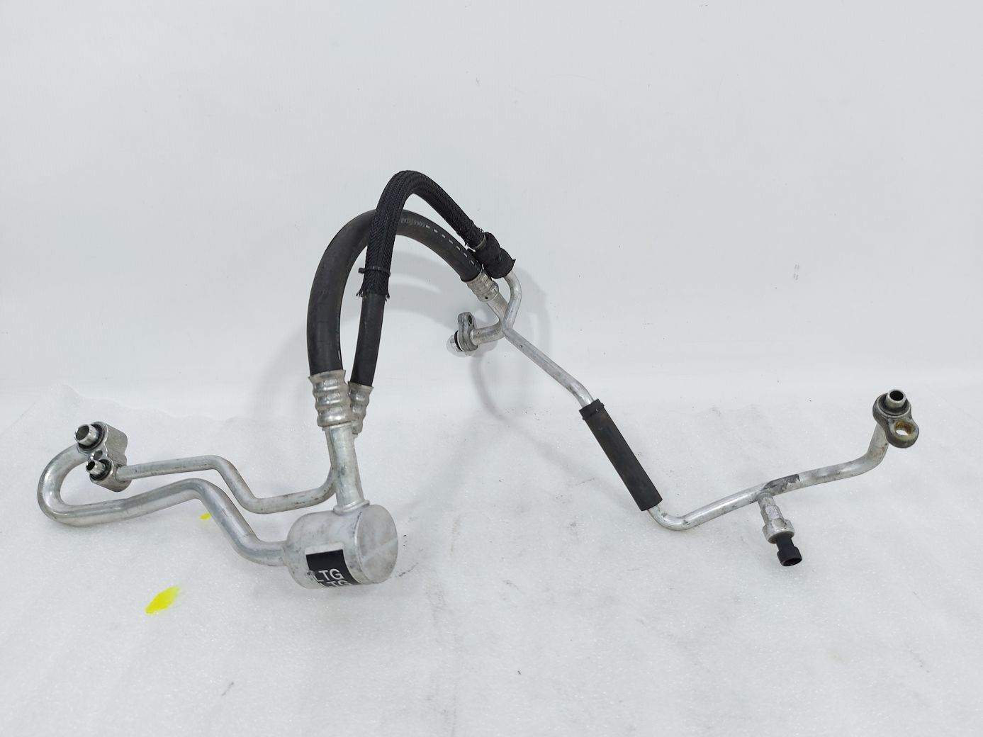 Ats Трубка кондиціонера Cadillac ATS 2013-2017 23369751 Cadillac ATS 2