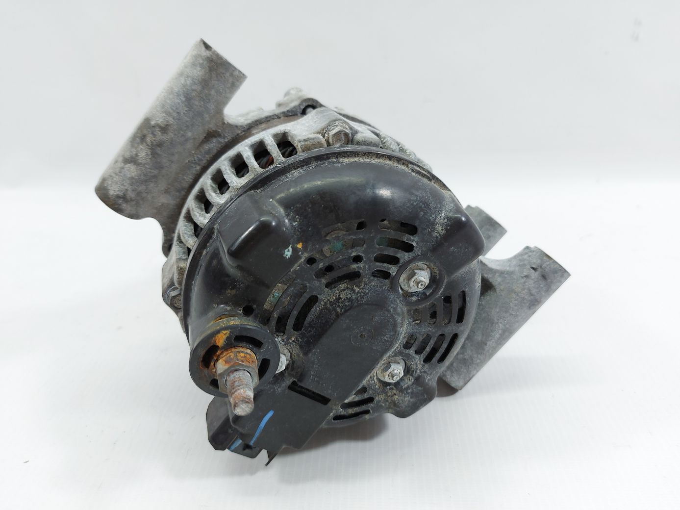 Regal Генератор Buick Regal 2014-2017 13592810 Buick Regal 2