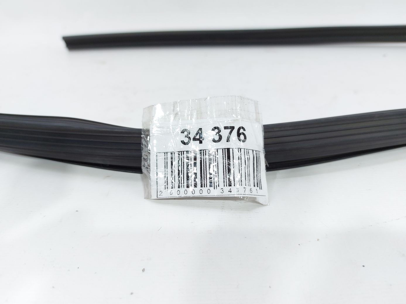 Accent Направляющая резинка стекла двери правой передней Hyundai Accent 2012-2017 825401R000 Hyundai Accent 4