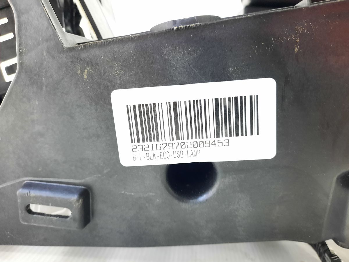 Equinox Консоль центральна Chevrolet Equinox 2015 23216797 Chevrolet Equinox 17