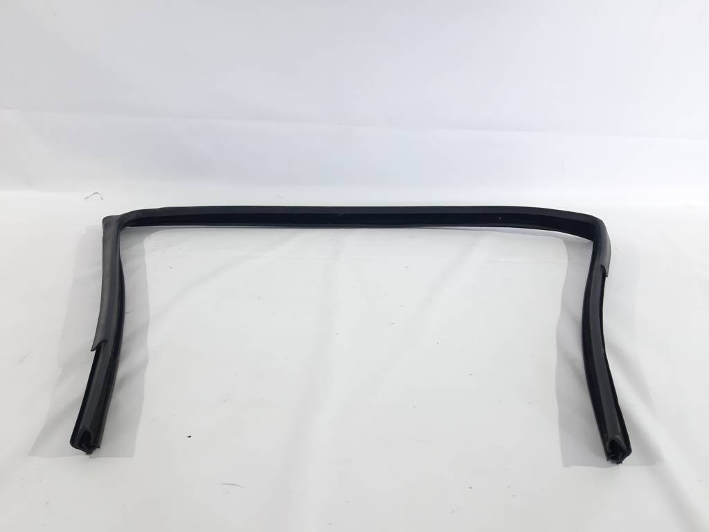 Compass Уплотнительная резинка стекла двери передней левой Jeep Compass 2007-2017 5074657AF Jeep Compass 10