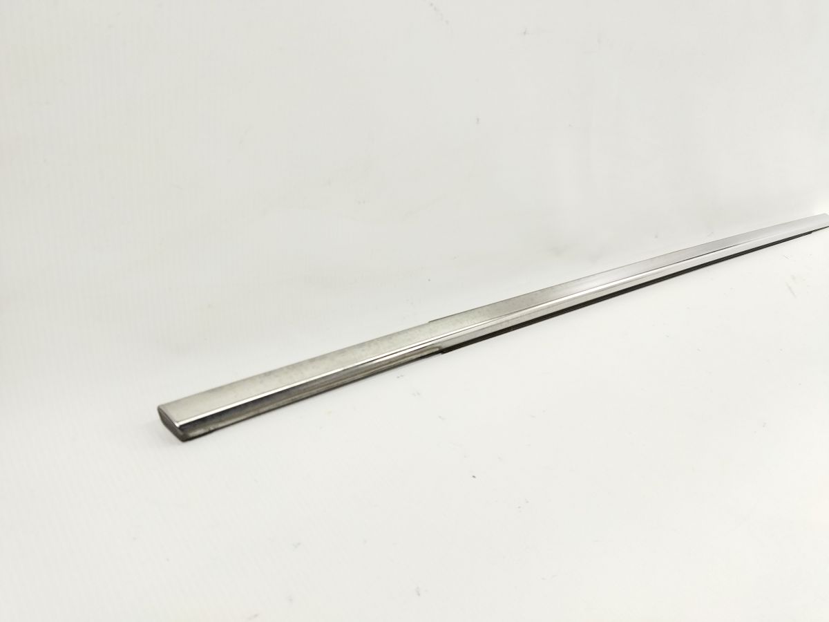 200 limited Молдинг двері передньої правої центральний Chrysler 200 Limited 2015-2017 68144974AC Chrysler 200 Limited 2