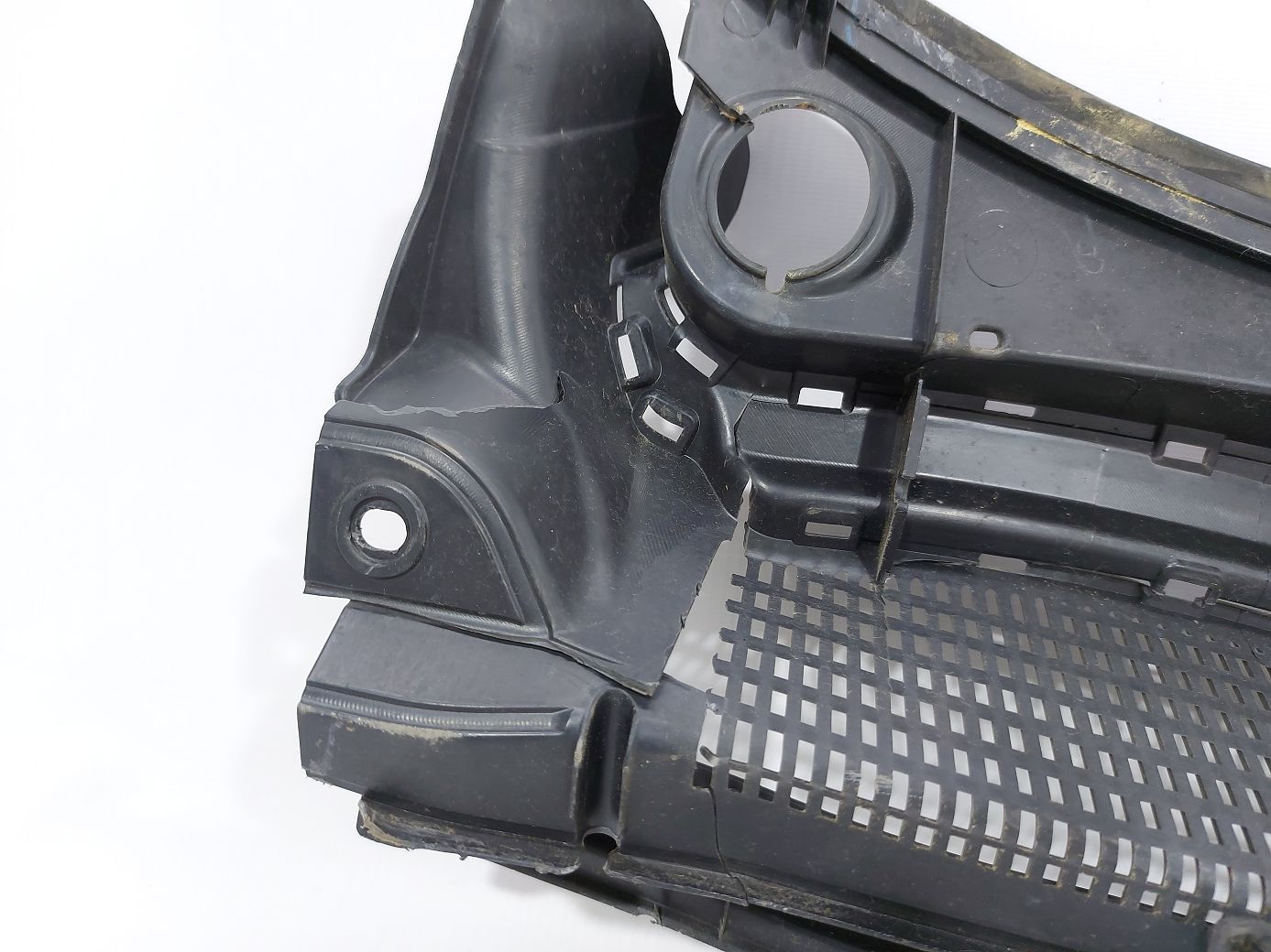 Trax Повітропровід під лобове скло Chevrolet Trax 2017-2021 42353827 Chevrolet Trax 8 Trax Повітропровід під лобове скло Chevrolet Trax 2017-2021 42353827 Chevrolet Trax 8