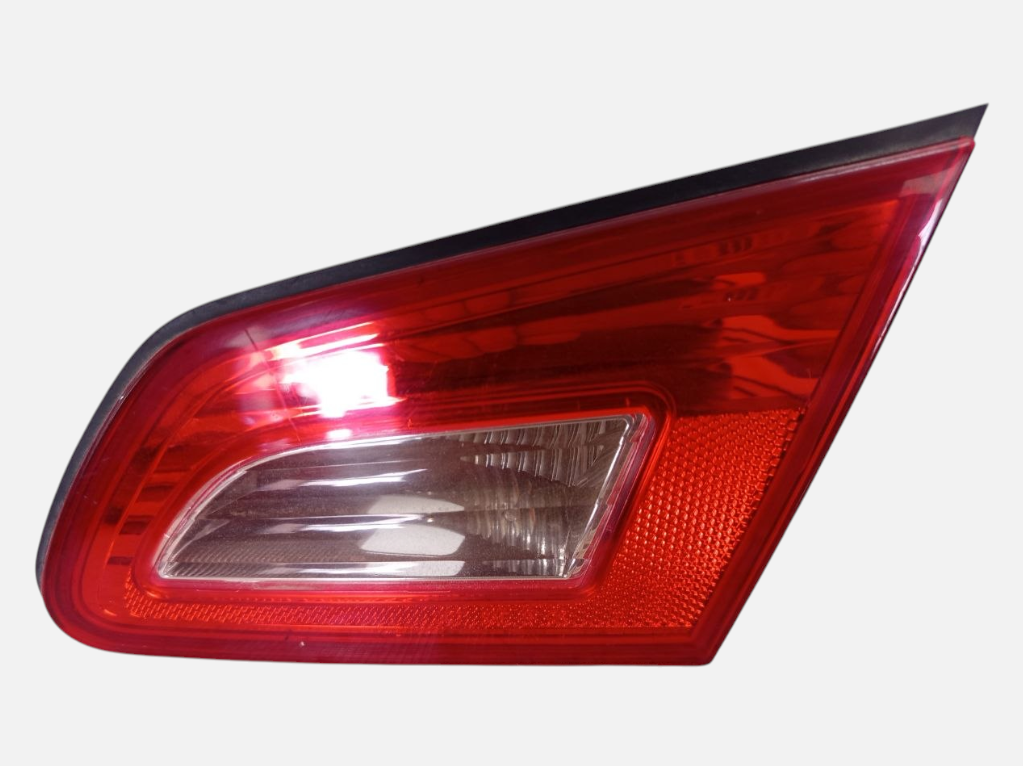G37. Фонарь крышки багажника правый Infiniti G37 2007-2015 26540JK60C Infiniti G37