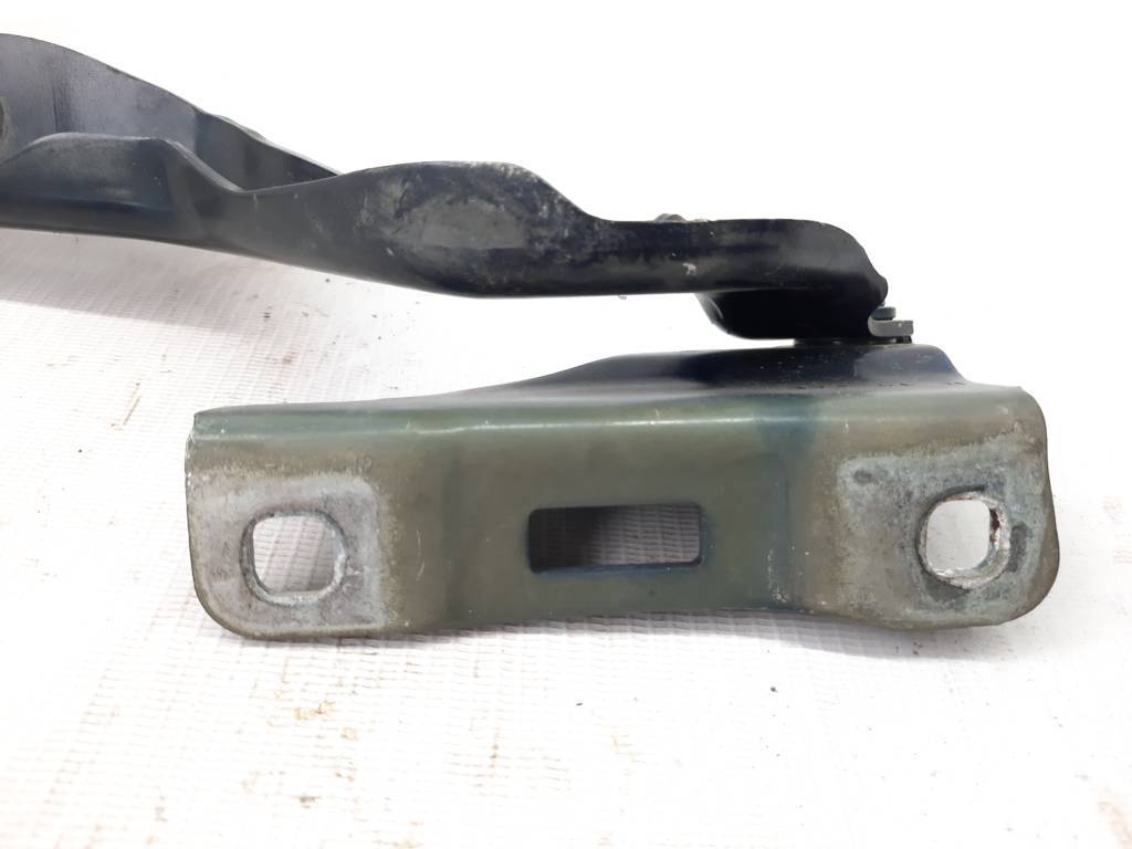 Dart Петля капота правая Dodge Dart 2013-2019 68082130AA Dodge Dart 20