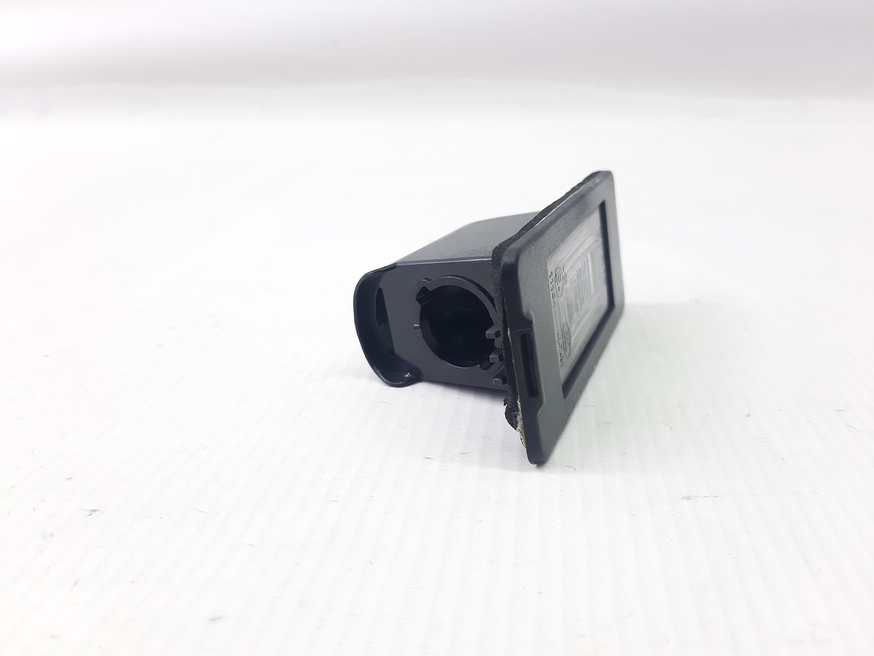 Malibu Ліхтар підсвічування номера Chevrolet Malibu 2016-2021 13590043 Chevrolet Malibu 4