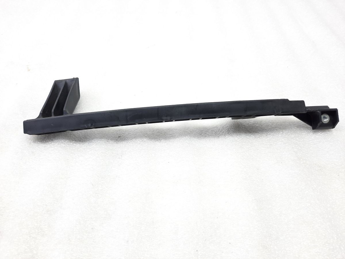 Sonata Напрямне скло дверей задньої лівої (салазки) Hyundai Sonata 2011-2015 835353S000 Hyundai Sonata 2